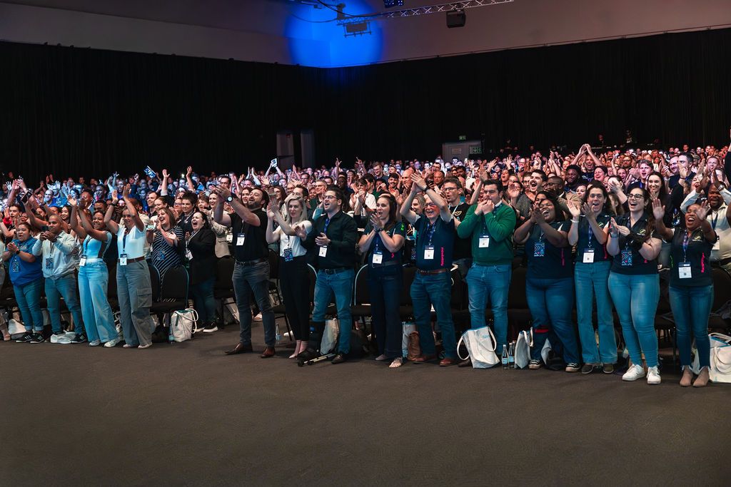 Brad Xero Capetown Standing Ovation